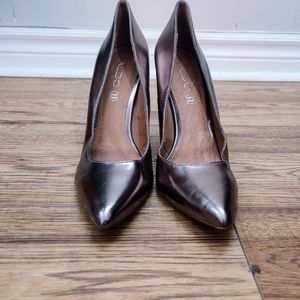 New rose gold metallic Aldo pointed toe pumps
